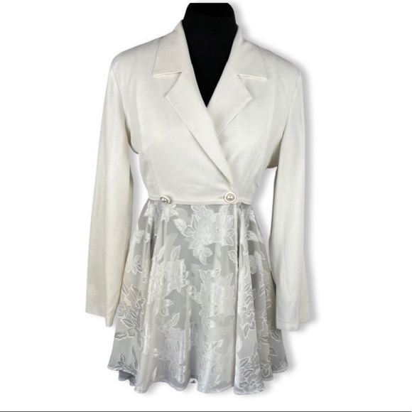 laura petites Tops - VINTAGE • Laura Petites Flowy Blazer Blouse